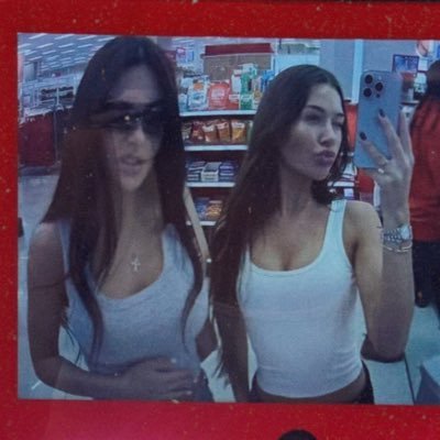rosy🍒's profile picture
