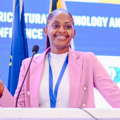 Linda Evelyn Namulindwa's profile picture