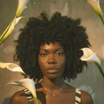 LINDSEY 👩🏿💻 🍑 | SaaS Doll's profile picture
