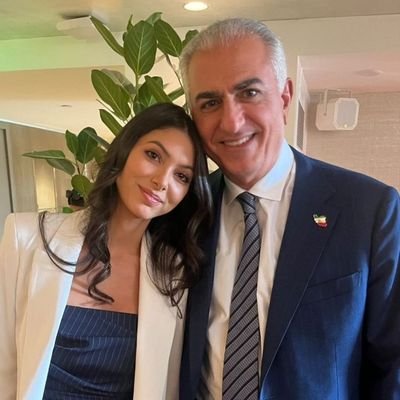 شاهدخت نور پهلوی's profile picture