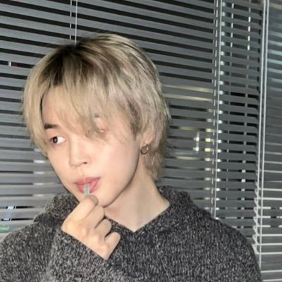 ayshummm's profile picture