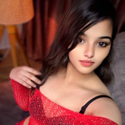 RealKatieArora's profile picture