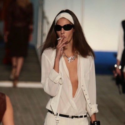 Itsablackswan's profile picture