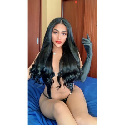 ladyboy2102's profile picture