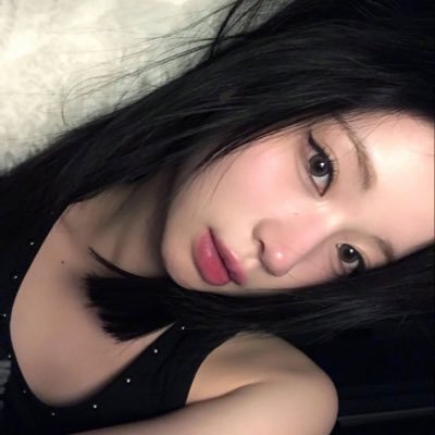 ℏ's profile picture