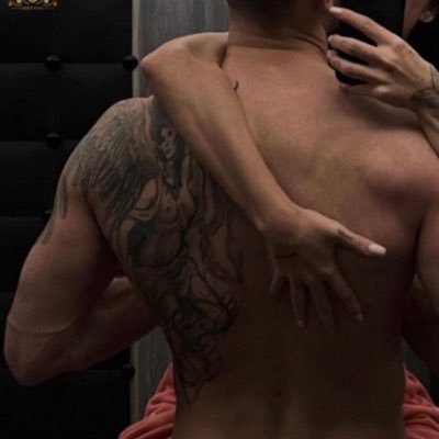 R A Y A N's profile picture