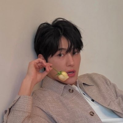 ss's profile picture