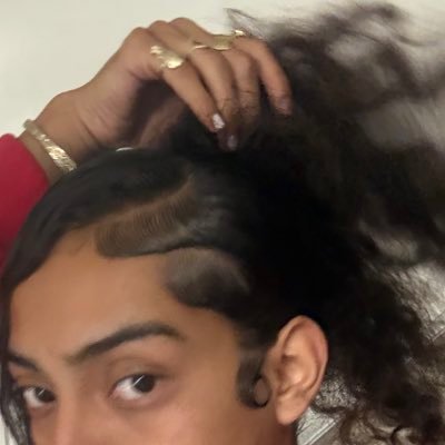her ♛'s profile picture