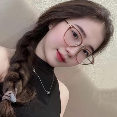 emlin203's profile picture