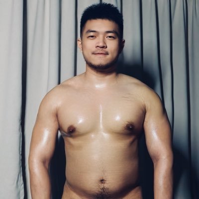zueromeken's profile picture