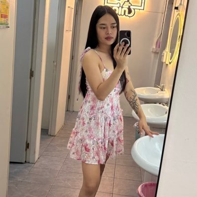 กีต้า เป็นกะเทยมีงู🐍 I am ladyboy's profile picture