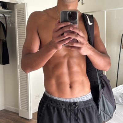 bhcguy's profile picture