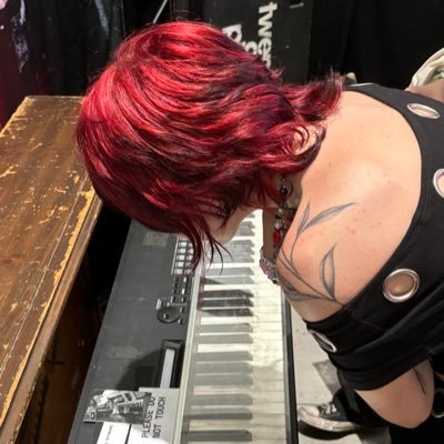 vgynaeater's profile picture
