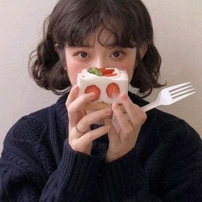GeorgiaGla81116's profile picture