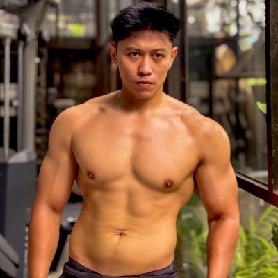 iya sayang -_^'s profile picture