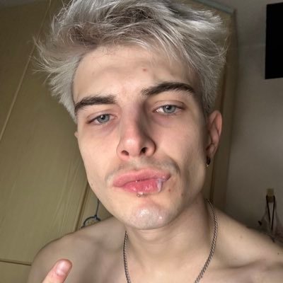 Blondeguy__'s profile picture
