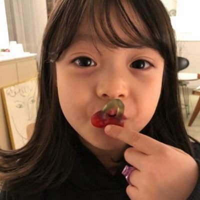 AErnest76687's profile picture
