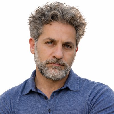 izad's profile picture