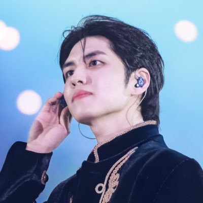 ᴇꜱꜱᴇɴᴛɪᴀʟ's profile picture
