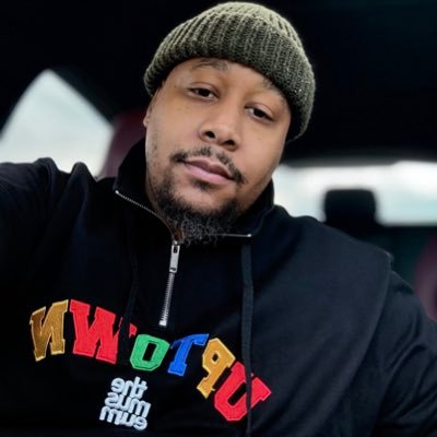 _StayOutTheWay_'s profile picture