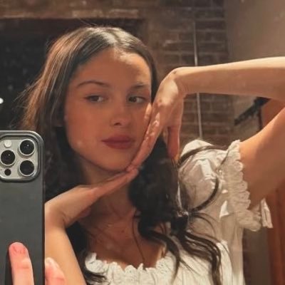 hollanxvs's profile picture