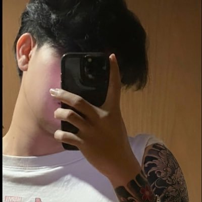 apirut1114's profile picture