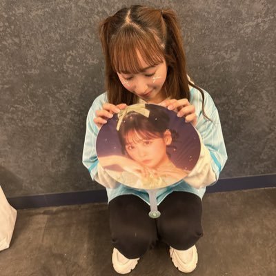 fzfzloveve1219's profile picture