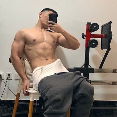 LisabethTo8009's profile picture