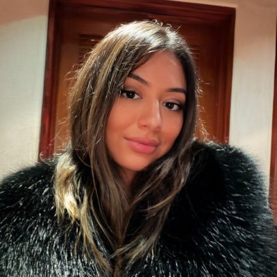 vee's profile picture
