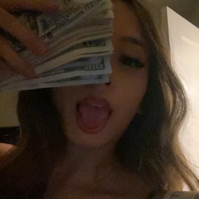 k*'s profile picture
