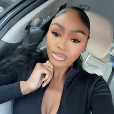 T. 🫦's profile picture
