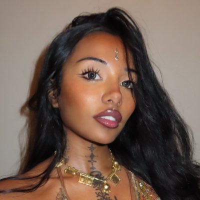 indian femdom 🇮🇳's profile picture