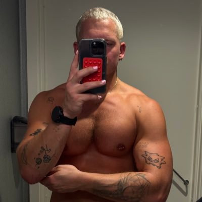 Svines93's profile picture