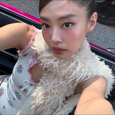 lumierenini's profile picture