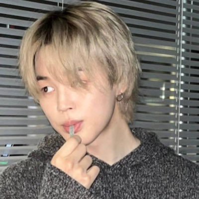 atrin⁷'s profile picture
