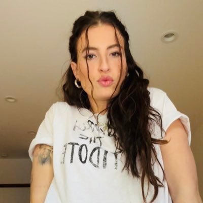 Mel's profile picture