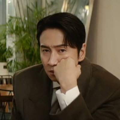 F_11996_'s profile picture