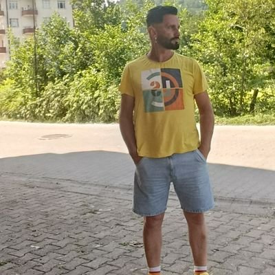 Deniz Efeoglu's profile picture