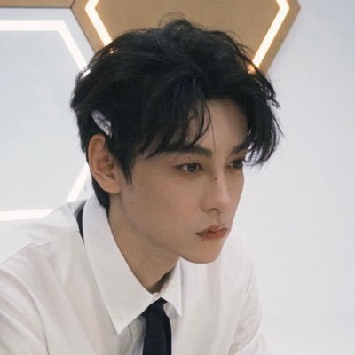 xuning.mp4's profile picture