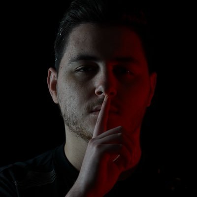pAura's profile picture