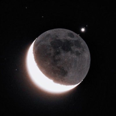 saintherons's profile picture