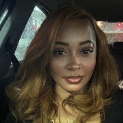 LookAtLollyy's profile picture
