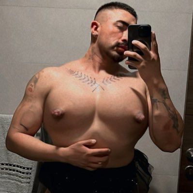 LatinoBodyFemX's profile picture