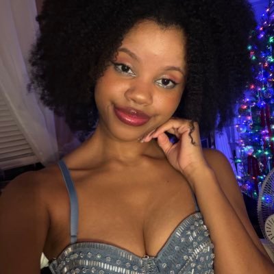 venusianbbyyy's profile picture