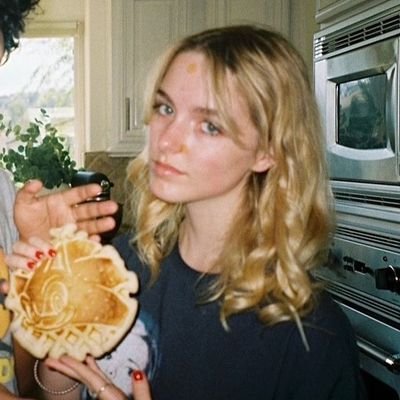 reksqvzi's profile picture