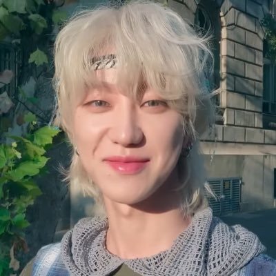 xmhlovre's profile picture