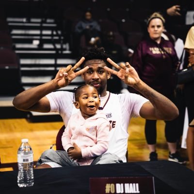 thedjhall's profile picture