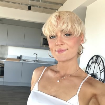 whitney's profile picture
