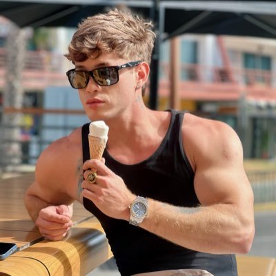 Benjamora's profile picture