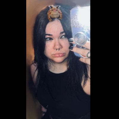 EllieKrote's profile picture